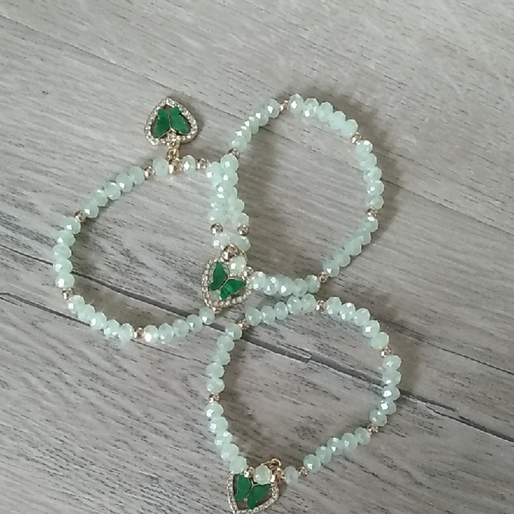 Elegant Green Beaded Bracelet Set